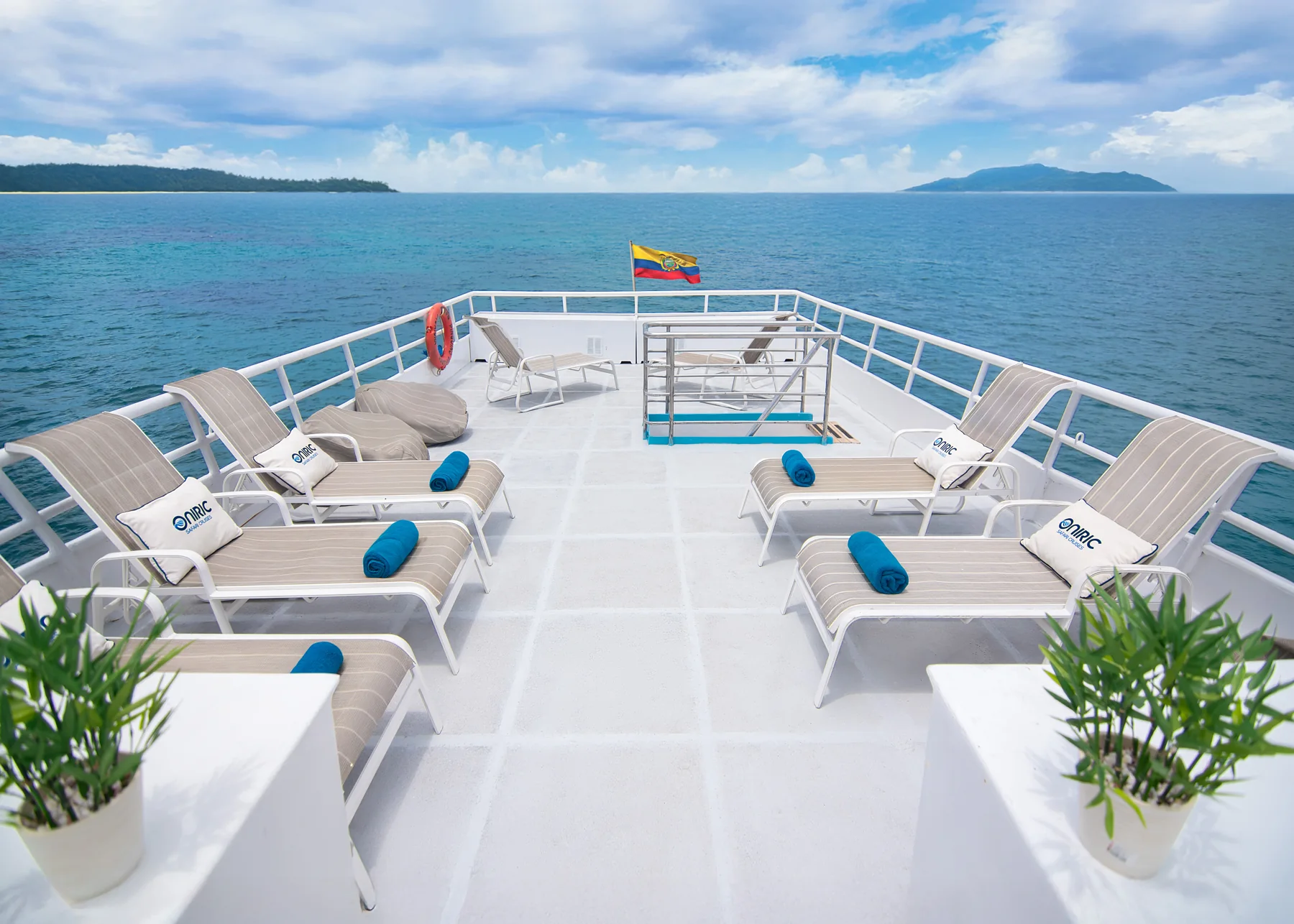 Aqua ship photo 5