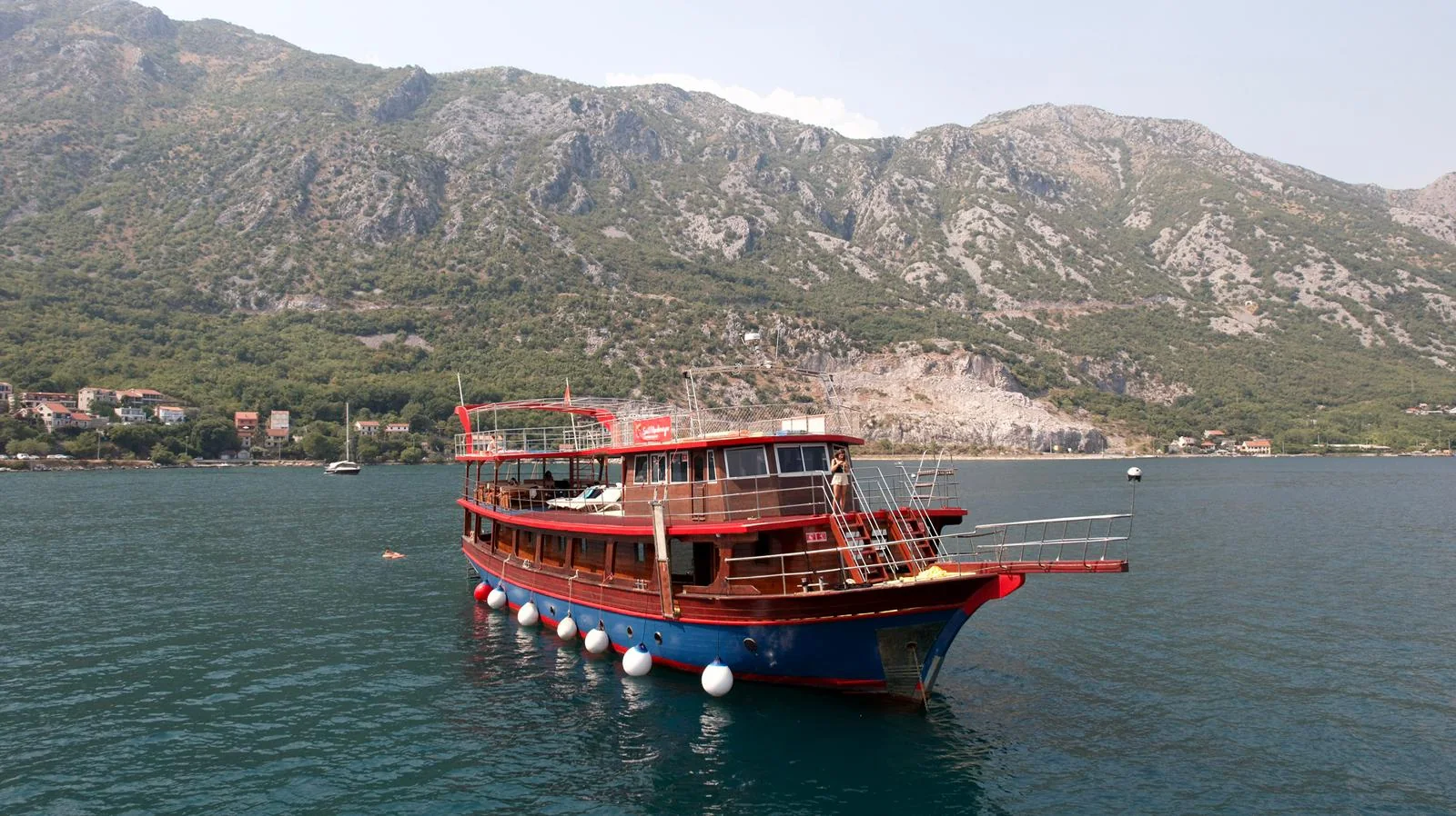 KNEZ LIPOVAC III ship photo 10