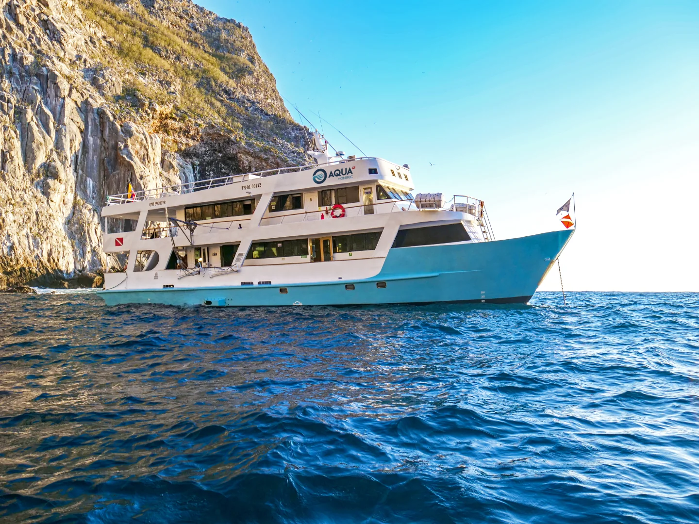 Aqua ship photo 1