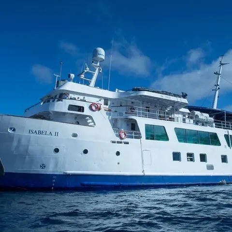 MV Isabela II Galapagos