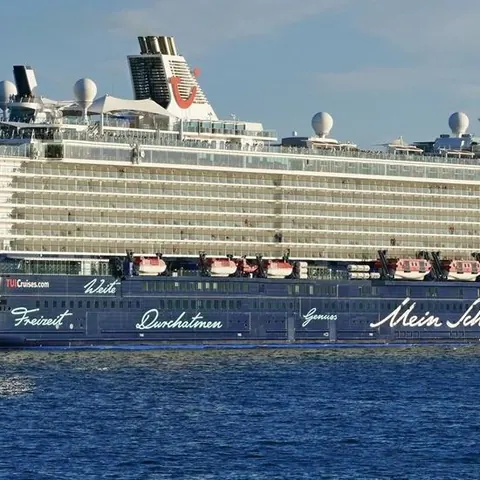 Mein Schiff 6