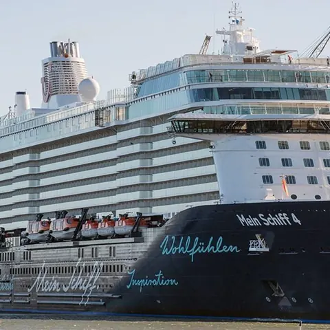 Mein Schiff 4