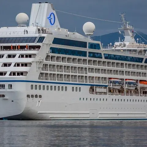 Oceania Sirena