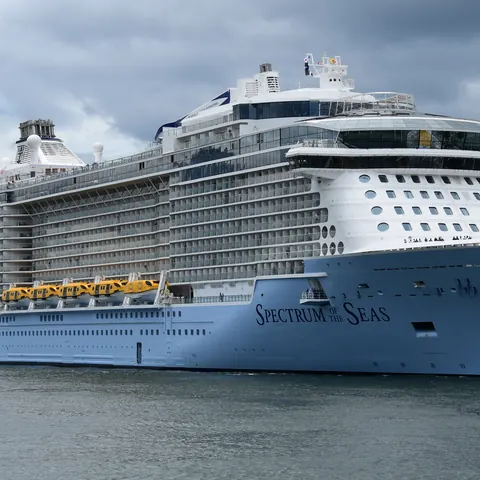 Spectrum of the Seas