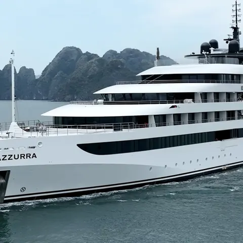 Emerald Azzurra